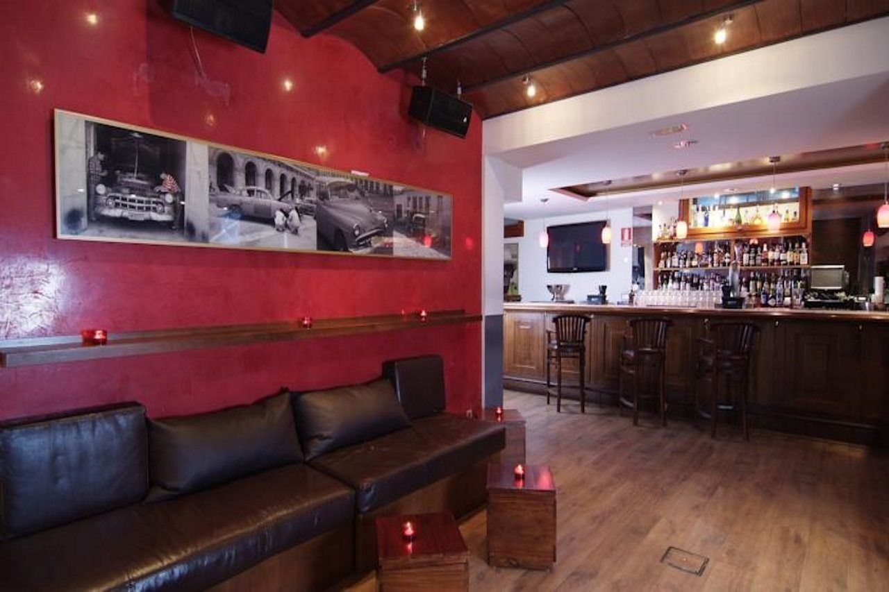 Hotel Hostal Cuba Палма де Майорка Екстериор снимка
